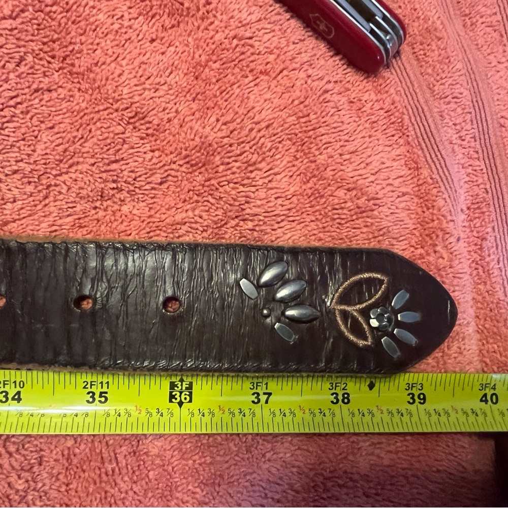 Fossil Dark Brown Men's Belt with Embossed Design - Picture 4 of 7